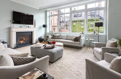 32 Derne St #3B, Boston, MA 02114