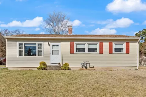 7 Mark St, Ayer, MA 01432