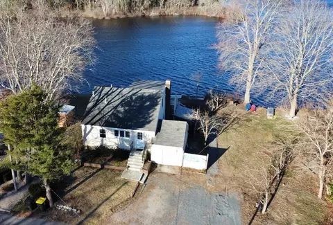 39 S Lakeview Rd, Norton, MA 02766