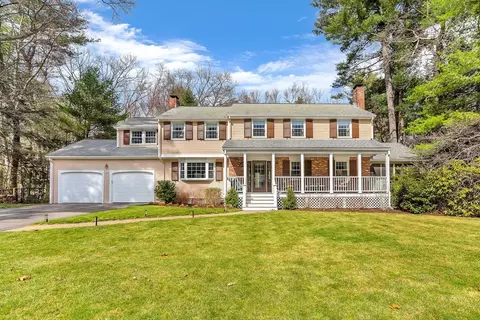 572 Hayward Mill Rd, Concord, MA 01742