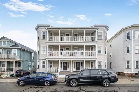 107 Beech St #3, Belmont, MA 02478