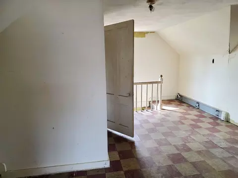 81 Mccarthy Ave, Chicopee, MA 01020 photo 34