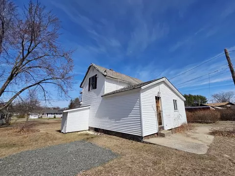 81 Mccarthy Ave, Chicopee, MA 01020 photo 2