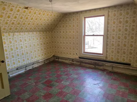 81 Mccarthy Ave, Chicopee, MA 01020 photo 26