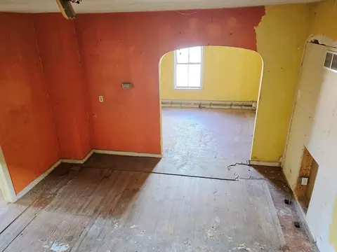 81 Mccarthy Ave, Chicopee, MA 01020 photo 36