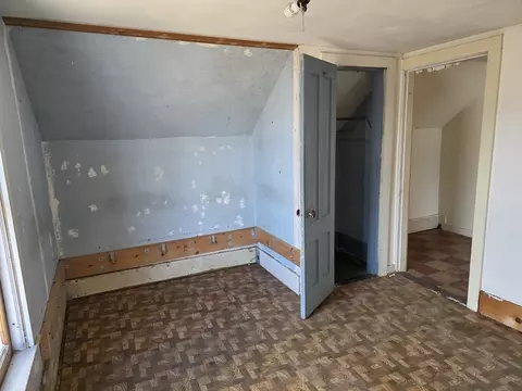 81 Mccarthy Ave, Chicopee, MA 01020 photo 31