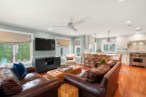 81 Prince St, Needham, MA 02492 photo 6