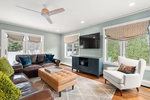 81 Prince St, Needham, MA 02492 photo 5