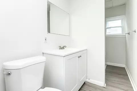 Bath - 81 Merrifield St, Worcester, MA 01605 photo 1 of 3