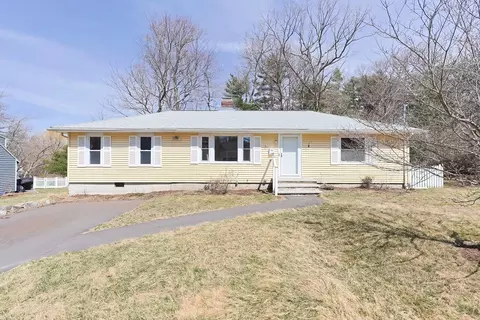 149 Carpenter Rd, Walpole, MA 02081