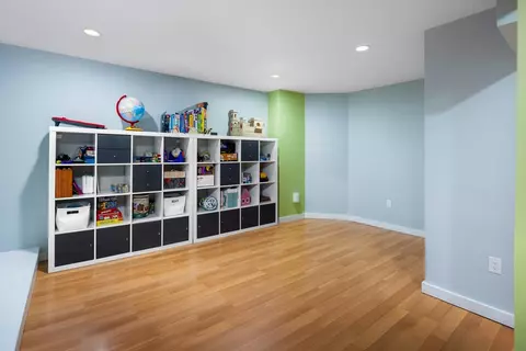 65 Griggs Rd, Brookline, MA 02446 photo 15