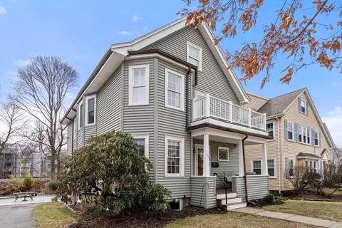 138 Tyndale St #1, Roslindale, MA 02131