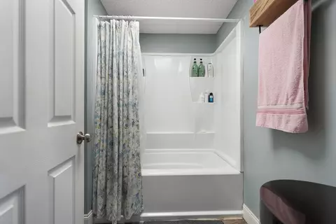 Bath - 80 Lane St, Fall River, MA 02721 photo 2 of 4