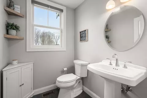 8 Yonker Pl, Walpole, MA 02081 photo 15