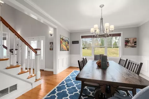 8 Yonker Pl, Walpole, MA 02081 photo 5