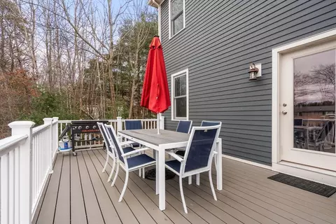 8 Yonker Pl, Walpole, MA 02081 photo 28