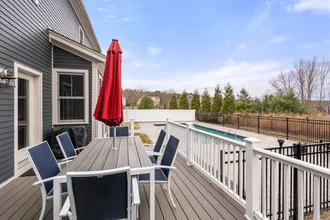 8 Yonker Pl, Walpole, MA 02081 photo 29