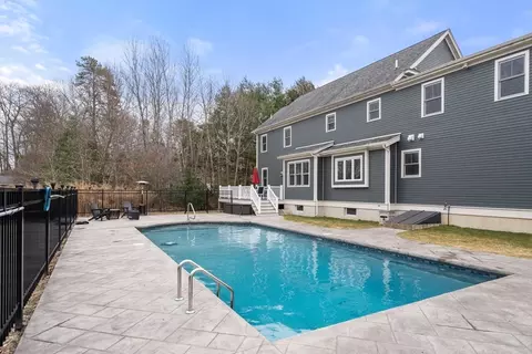 8 Yonker Pl, Walpole, MA 02081 photo 31