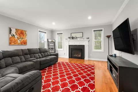8 Yonker Pl, Walpole, MA 02081 photo 8
