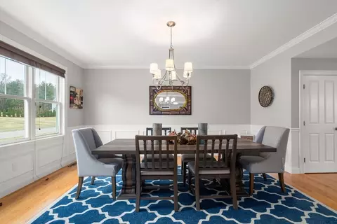 8 Yonker Pl, Walpole, MA 02081 photo 4