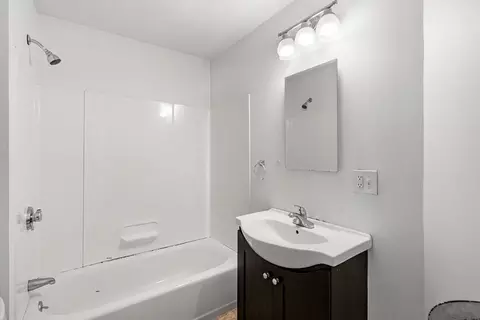 Bath - 26 Purchase St, Danvers, MA 01923 photo 1 of 3