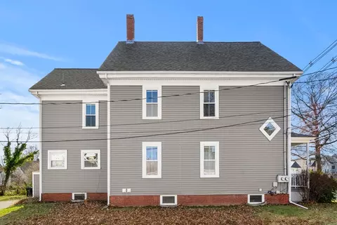 Exterior - 26 Purchase St, Danvers, MA 01923 photo 5 of 6