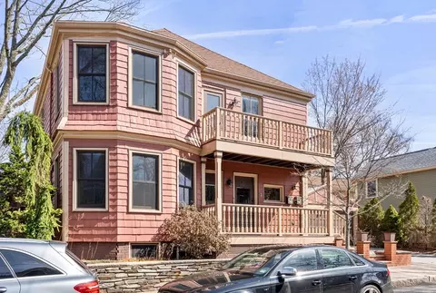 7 Gibson St #7, Cambridge, MA 02138