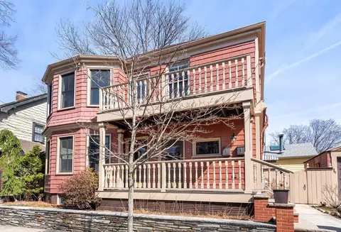 9 Gibson St #9, Cambridge, MA 02138