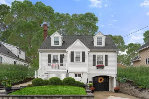 194 Merrymount Rd, Quincy, MA 02169
