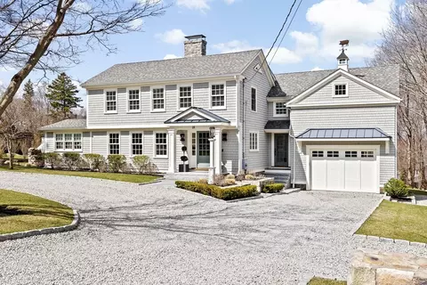 23 Pond St, Cohasset, MA 02025