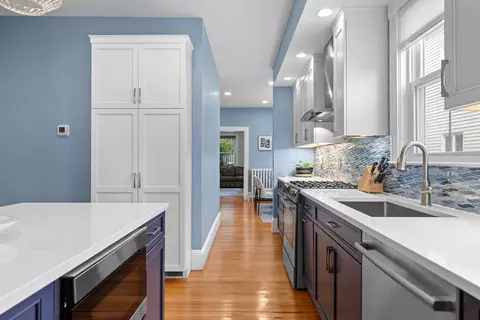 122 Davis Ave #1, Brookline, MA 02445 photo 9