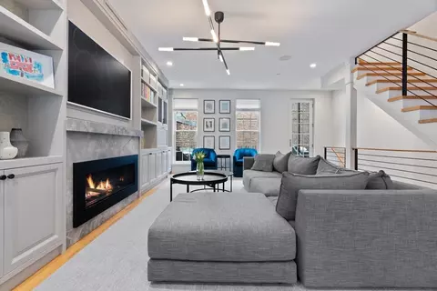 28 Melrose St, Boston, MA 02116
