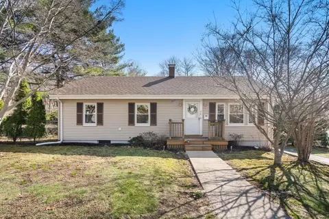 26 Park St, Saugus, MA 01906
