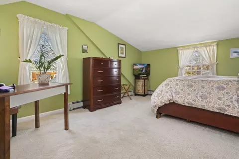 Bedroom - 110 Vine St, Reading, MA 01867 photo 4 of 8