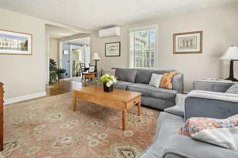 Living - 110 Vine St, Reading, MA 01867 photo 3 of 4