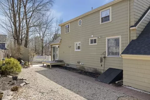 Exterior - 110 Vine St, Reading, MA 01867 photo 4 of 11