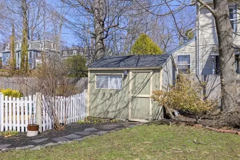 Exterior - 110 Vine St, Reading, MA 01867 photo 9 of 11