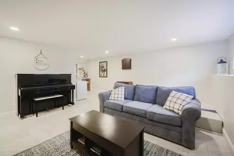 43 Chubb Rd, Framingham, MA 01701 photo 23