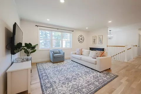 43 Chubb Rd, Framingham, MA 01701 photo 9