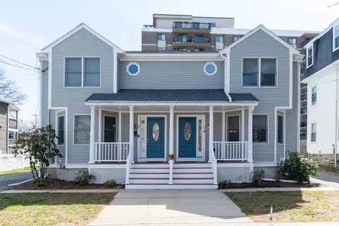 25 Maple St #25, Watertown, MA 02472