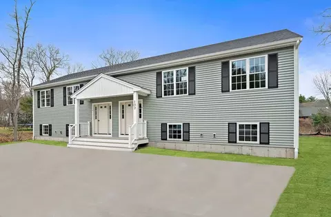 132 Old Plymouth St #B, East Bridgewater, MA 02333