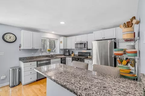 21 Deer Path #6, Maynard, MA 01754 photo 3