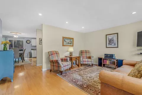 21 Deer Path #6, Maynard, MA 01754 photo 9