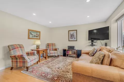 21 Deer Path #6, Maynard, MA 01754 photo 11