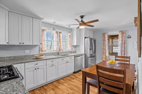 535 High St, Lowell, MA 01852 photo 9