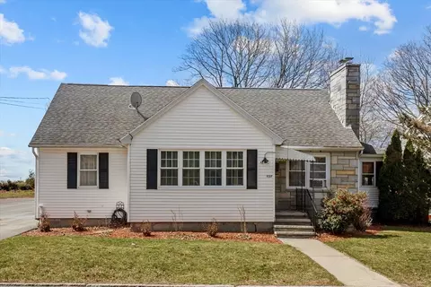 535 High St, Lowell, MA 01852 photo 2