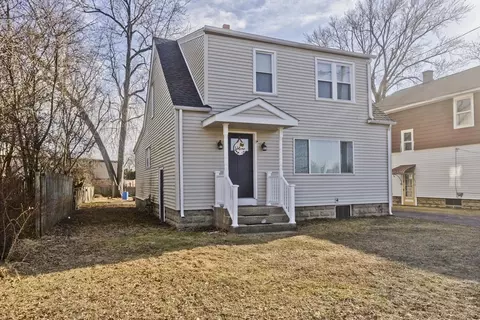 Exterior - 25 Verge St, Springfield, MA 01129 photo 5 of 8