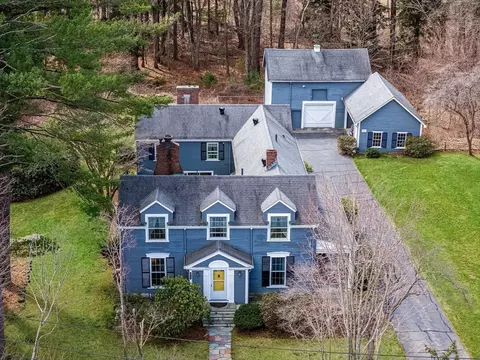 47 School St, Weston, MA 02493