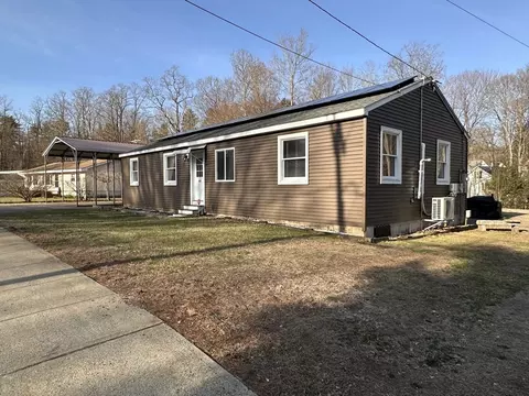 44 Comins Pond Rd, Warren, MA 01083