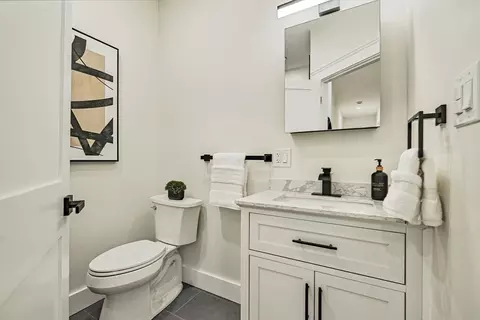 Bath - 147 Jefferson Ave, Everett, MA 02149 photo 3 of 4